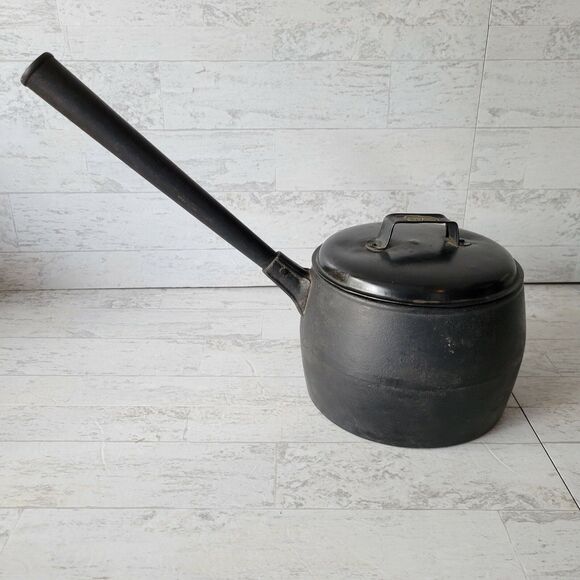 Antique Swain Cast Iron Pot Sauce Pan with Lid 3qt No 6 Long Handle Romany Gypsy - Picture 4 of 12